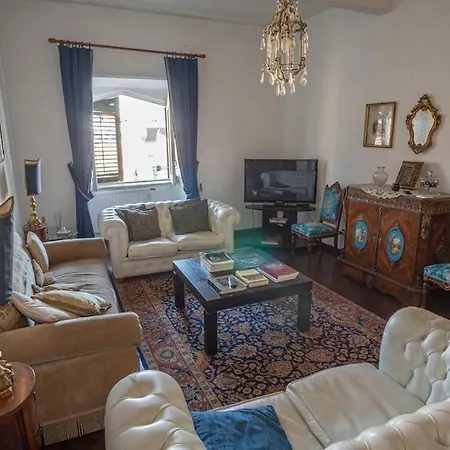 3 Bedrooms Historic Center