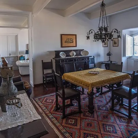 3 Bedrooms Historic Center Appartamento Palermo